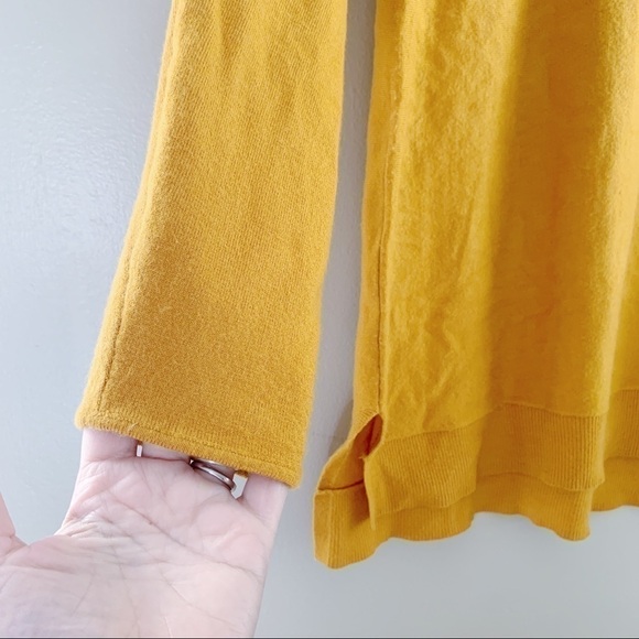 MICHAEL Michael Kors • Crewneck Pullover Knit Sweater in Mustard Yellow, Small - Picture 9 of 10
